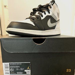 Air Jordan 1 GS size 6.5 Y